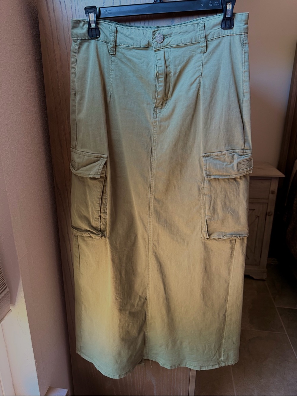 PacSun khaki green full length cargo skirt. Size 27
